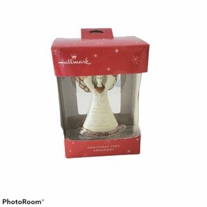 Hallmark Christmas Tree Ornament New in Box